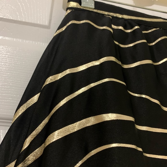 Gold and Black Maxi Skirt - Picture 2 of 4
